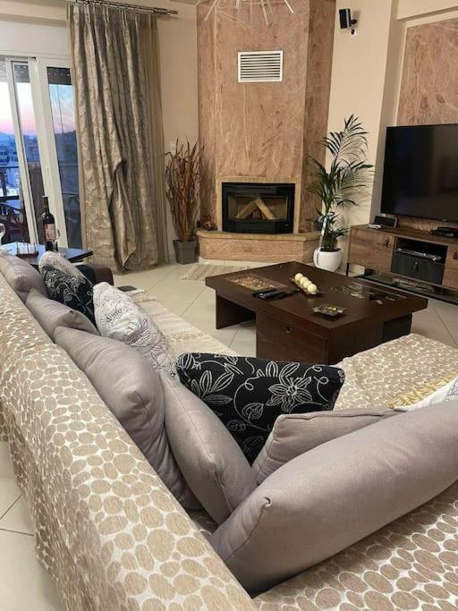 Newly Built With Amazing View Apartment Athen